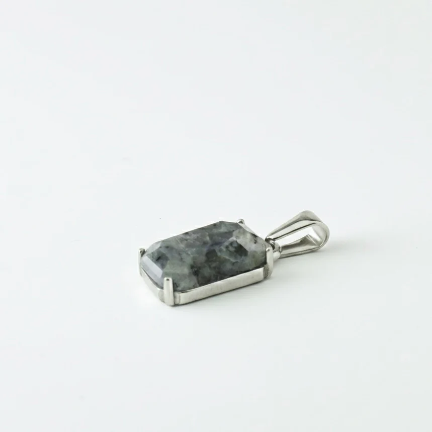 LARVAKITE PENDANT (SILVER) - Image 3